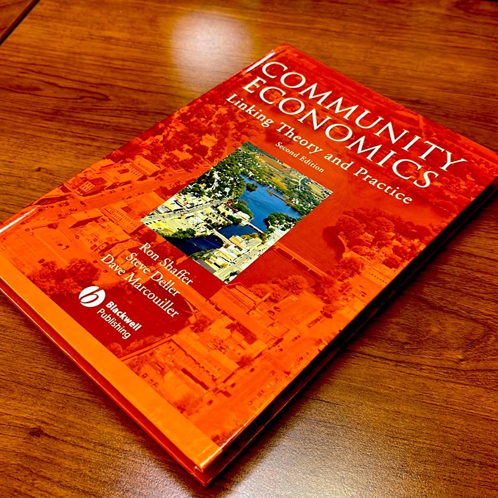 Community Economics - Linking Theory and Practice - Second Edition
